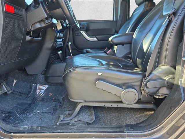 Used 2016 Jeep Wrangler Unlimited Rubicon image 27