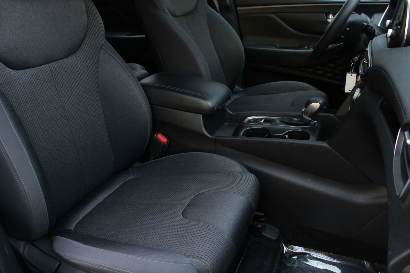 Used 2019 Hyundai Santa Fe SE FWD image 26