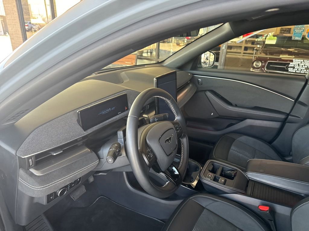 Used 2025 Ford Mustang Mach-E GT image 9
