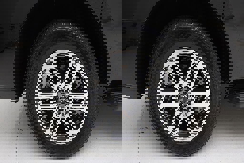 Used 2025 Ford Expedition Max Active image 9