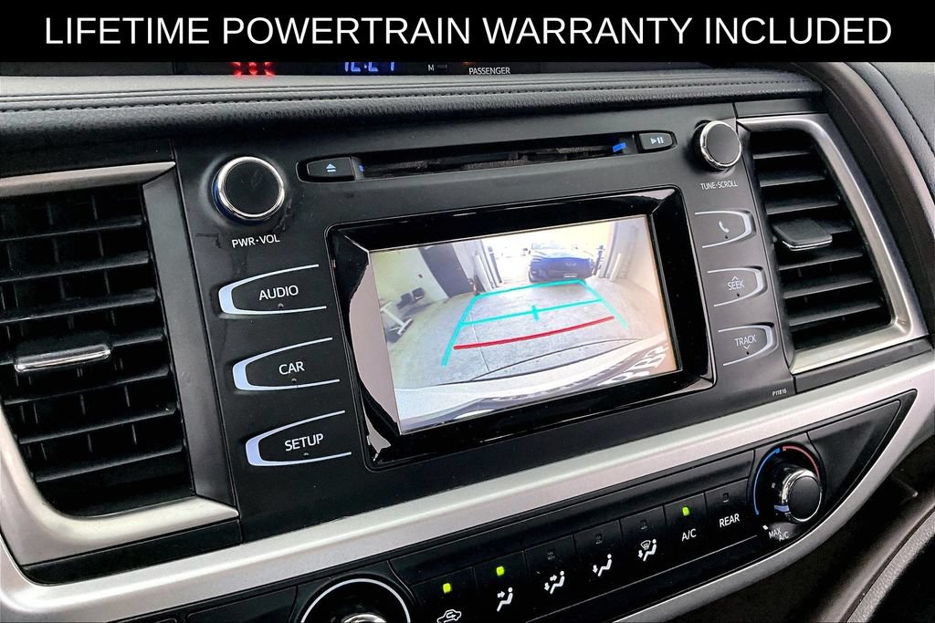 Used 2019 Toyota Highlander LE FWD image 31
