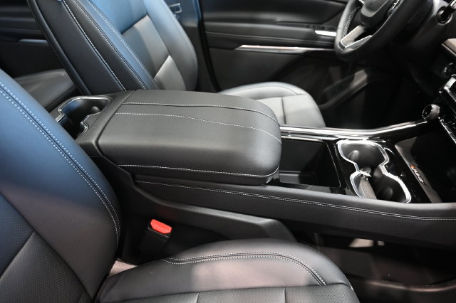 New 2027 Chevrolet Traverse LT w/ LPO, Floor Liner Package AWD/4WD image 21