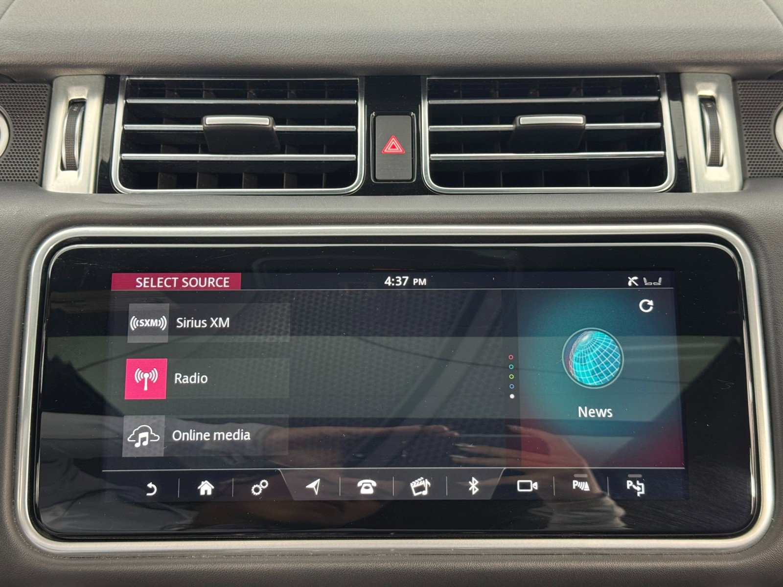 Used 2021 Land Rover Range Rover P525 Westminster Edition image 28