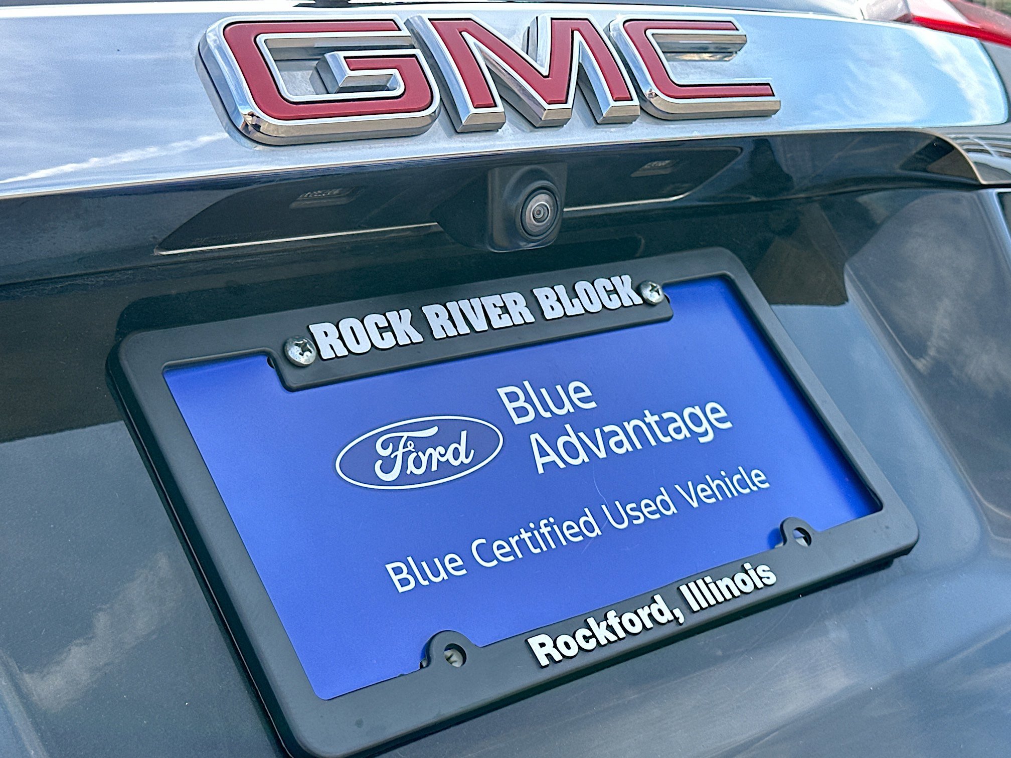 Used 2023 GMC Acadia SLT image 14