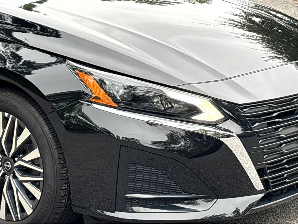 New 2024 Nissan Altima 2.5 SV image 25