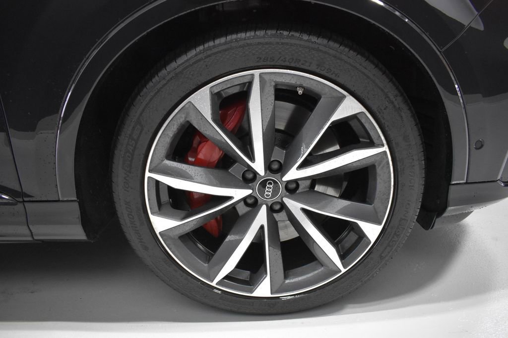 Used 2023 Audi SQ7 Prestige AWD/4WD image 13