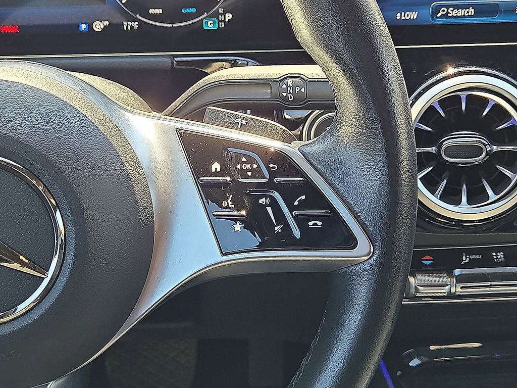 Used 2025 Mercedes-Benz GLA 250 4MATIC image 19