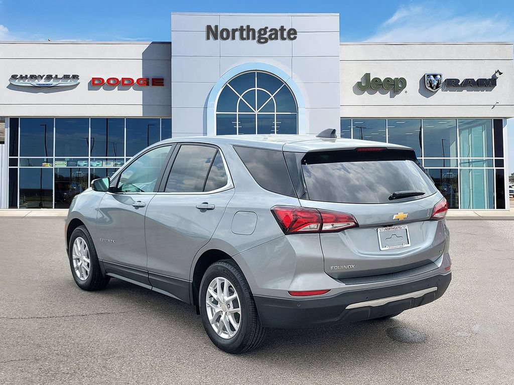Used 2024 Chevrolet Equinox LT FWD image 3