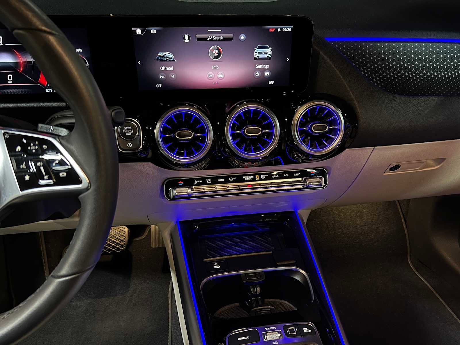 Certified 2025 Mercedes-Benz GLA 250 4MATIC image 32