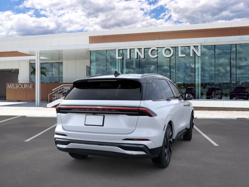 New 2026 Lincoln Nautilus Reserve w/ Jet Appearance Package AWD/4WD image 8