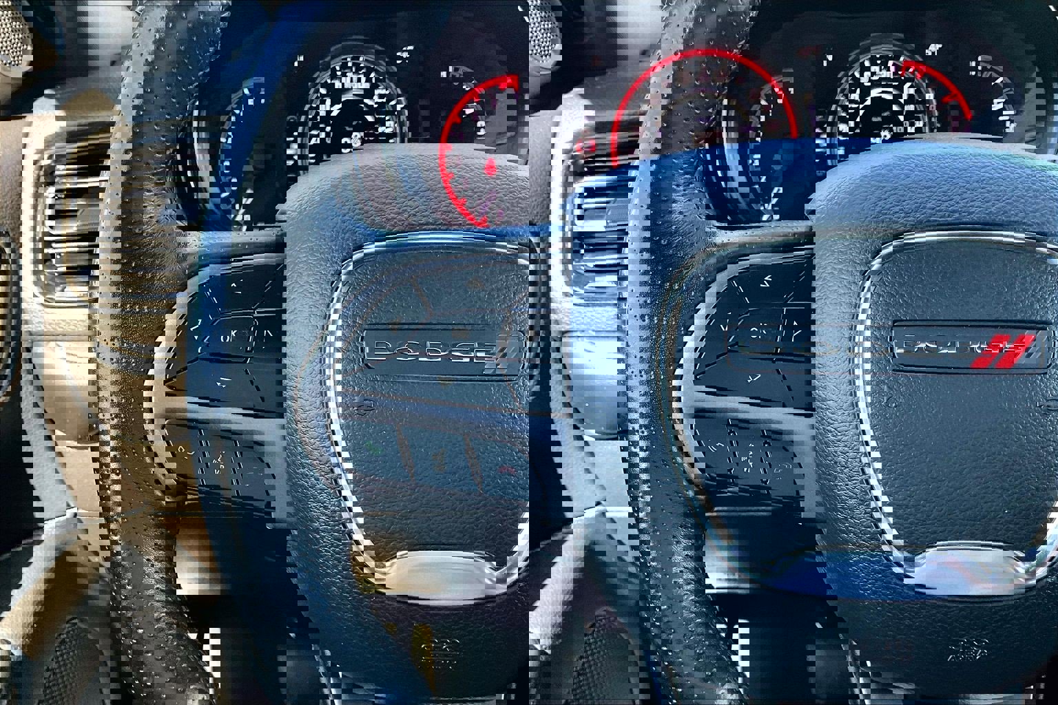 Used 2023 Dodge Durango SXT image 11