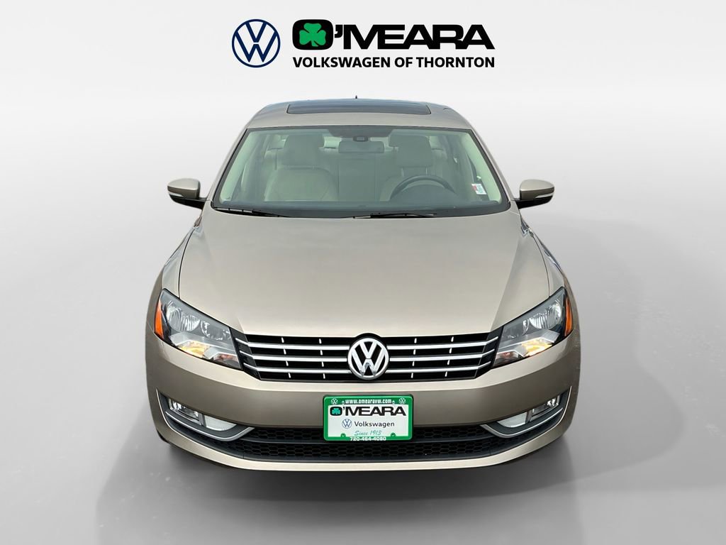 Used 2015 Volkswagen Passat TDI SEL Premium FWD image 8