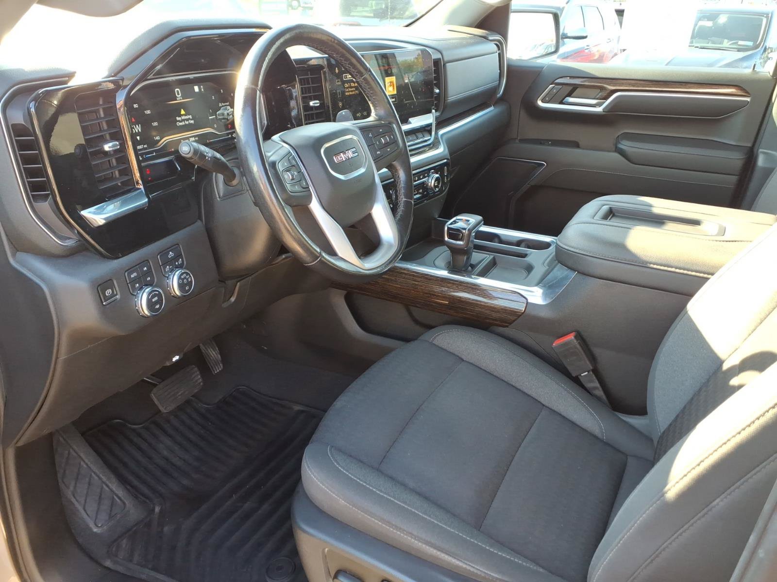 Certified 2022 GMC Sierra 1500 Elevation w/ X31 Off-Road Package AWD/4WD image 11
