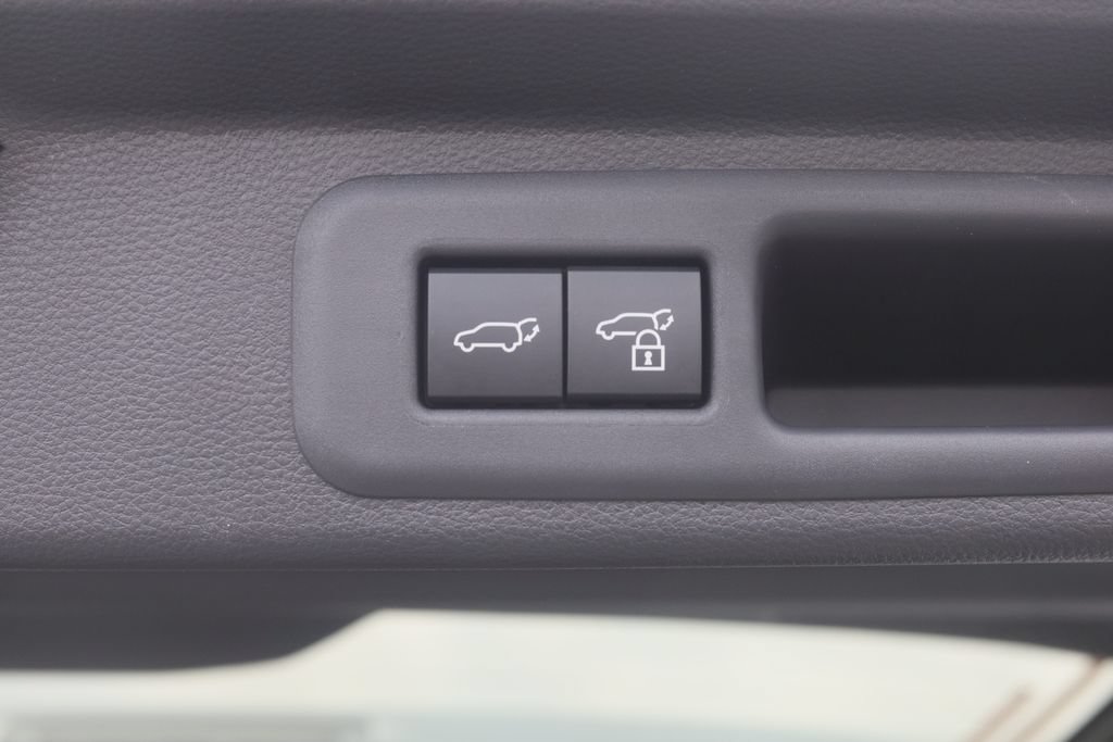 New 2026 Toyota Sequoia Platinum AWD/4WD image 29