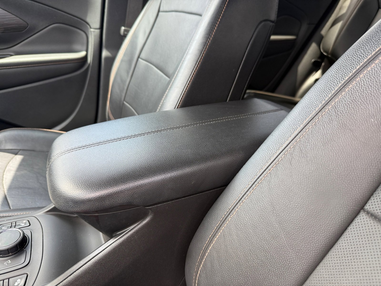 Used 2019 GMC Terrain SLT w/ Preferred Package FWD image 14