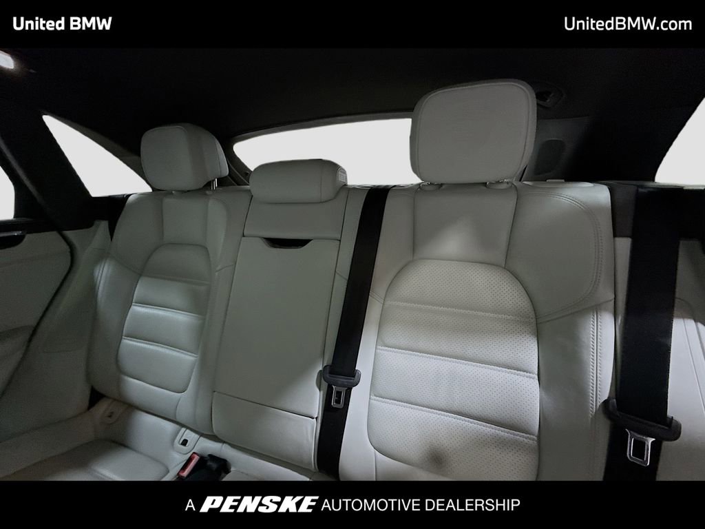 Used 2015 Porsche Macan S AWD/4WD image 13