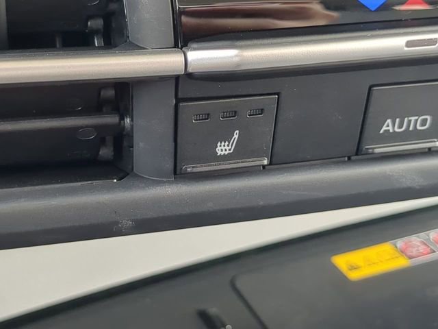 Certified 2025 Toyota Sienna XLE image 23