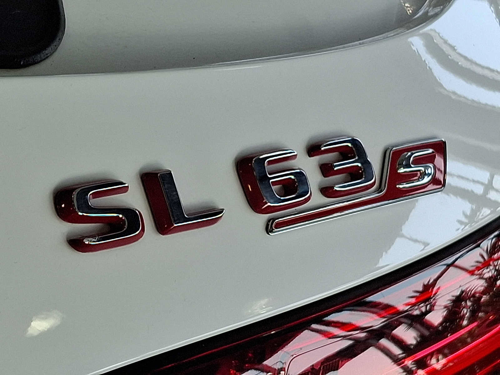 Used 2025 Mercedes-Benz SL 63 AMG S e Performance 4MATIC image 31