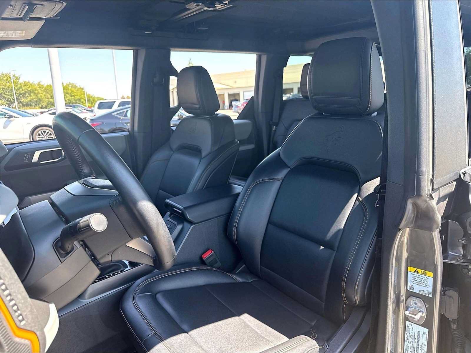 Used 2023 Ford Bronco Badlands w/ Sasquatch Package AWD/4WD image 26