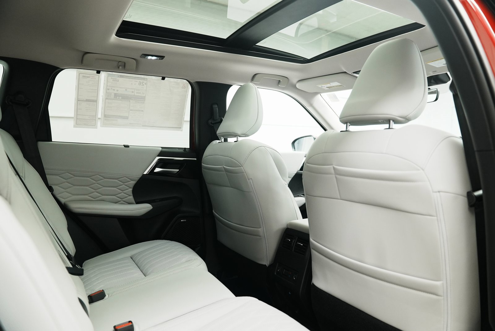 New 2025 Mitsubishi Outlander SEL image 33