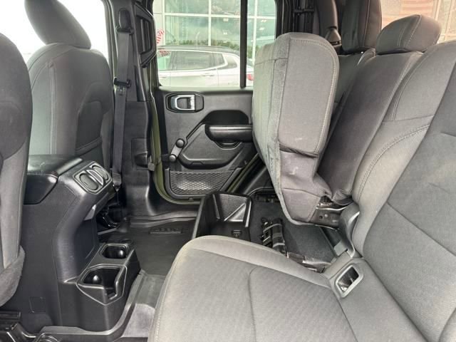 Used 2022 Jeep Gladiator Sport image 18