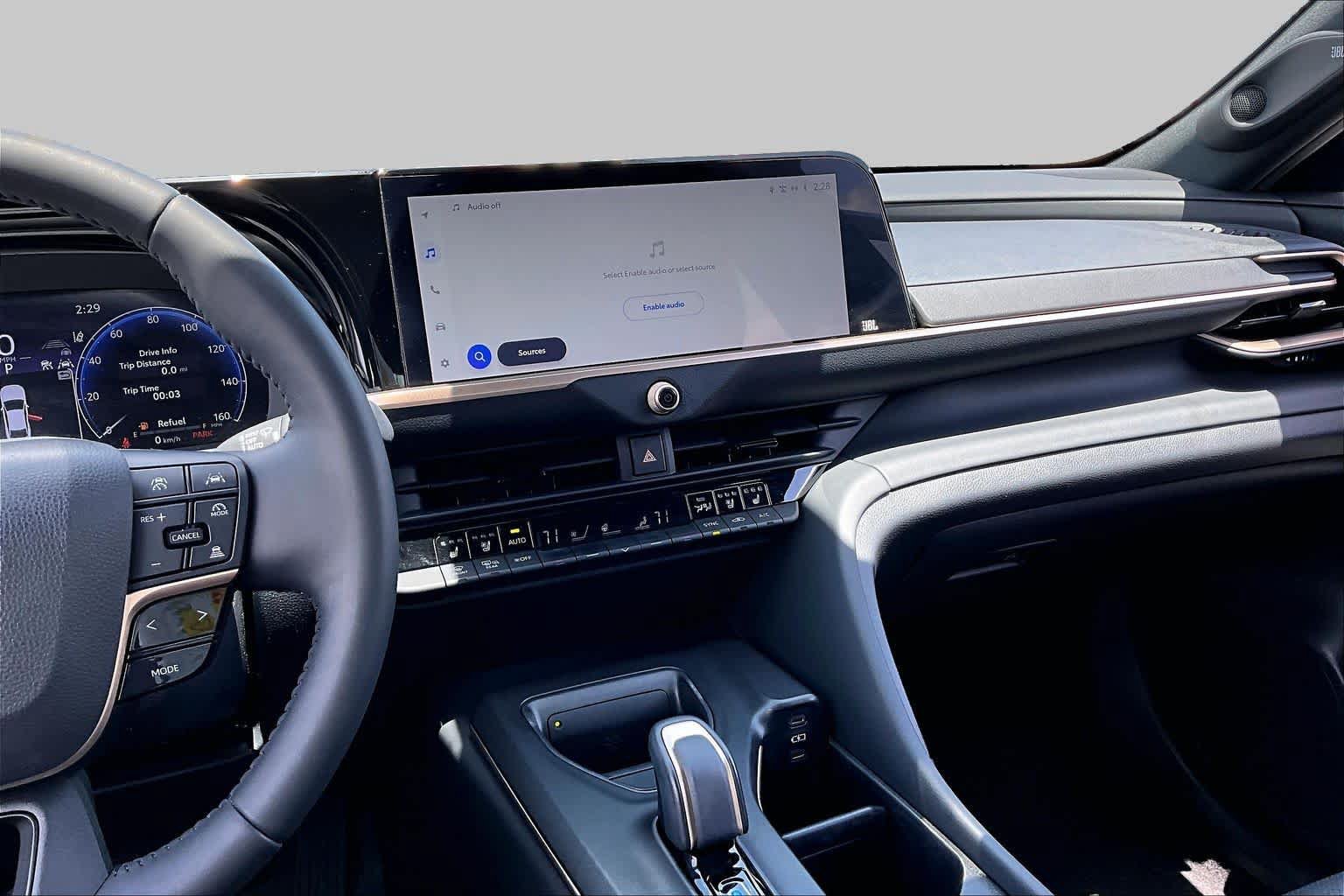 Used 2023 Toyota Crown AWD/4WD image 7