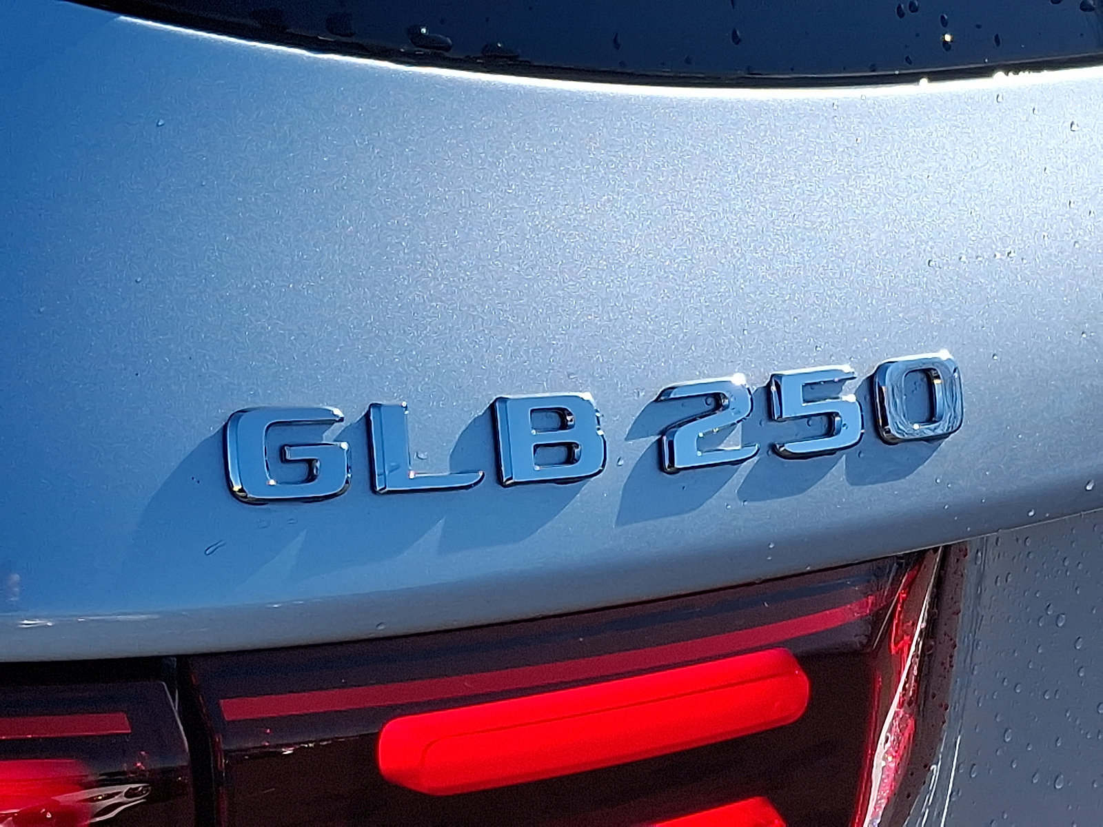 New 2026 Mercedes-Benz GLB 250 4MATIC image 23
