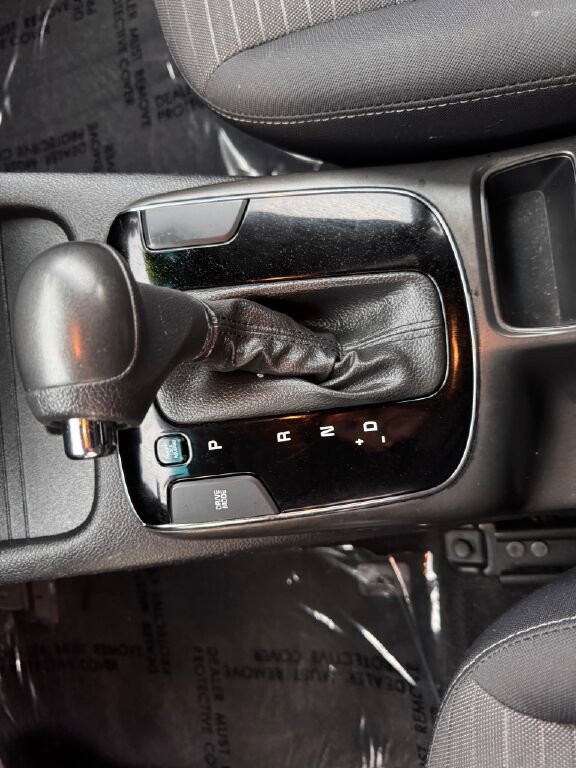 Used 2017 Kia Forte LX w/ LX Popular Package image 16