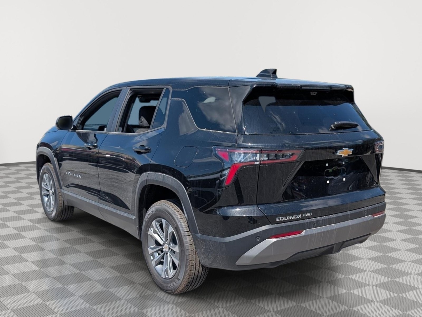 New 2027 Chevrolet Equinox LT w/ Safety and Technology Package AWD/4WD image 2
