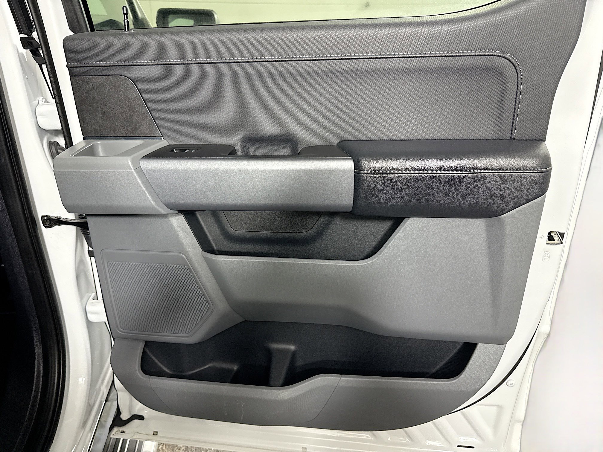 Used 2024 Ford F150 XLT image 26