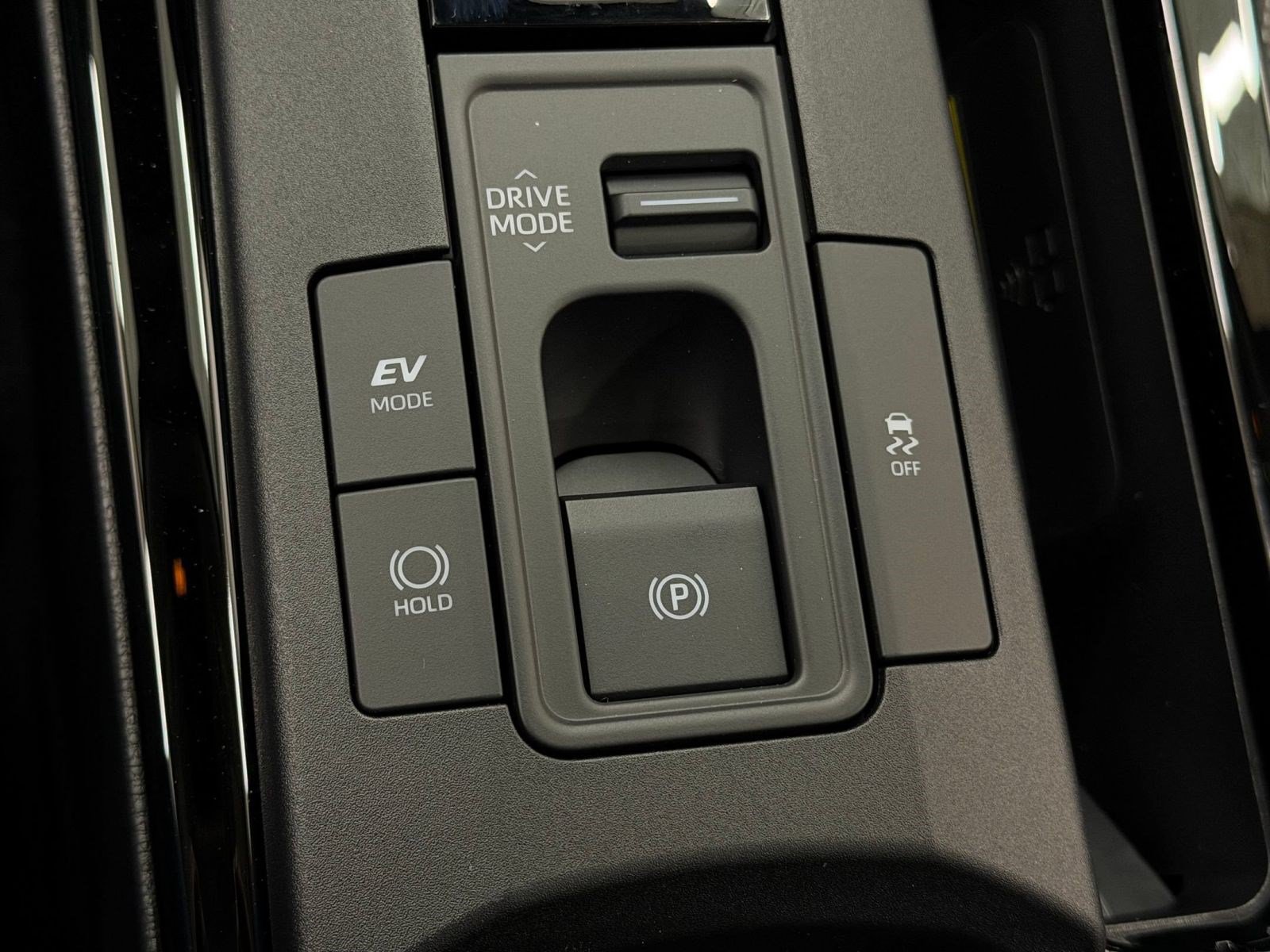 New 2026 Toyota Prius AWD image 30