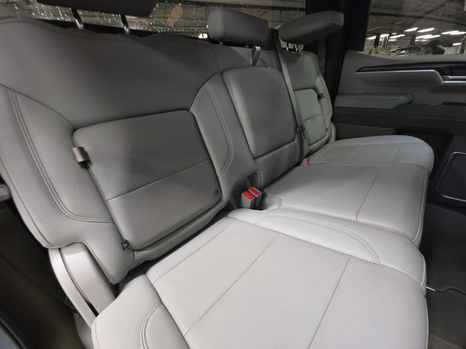 Used 2026 GMC Sierra 1500 SLT AWD/4WD image 22