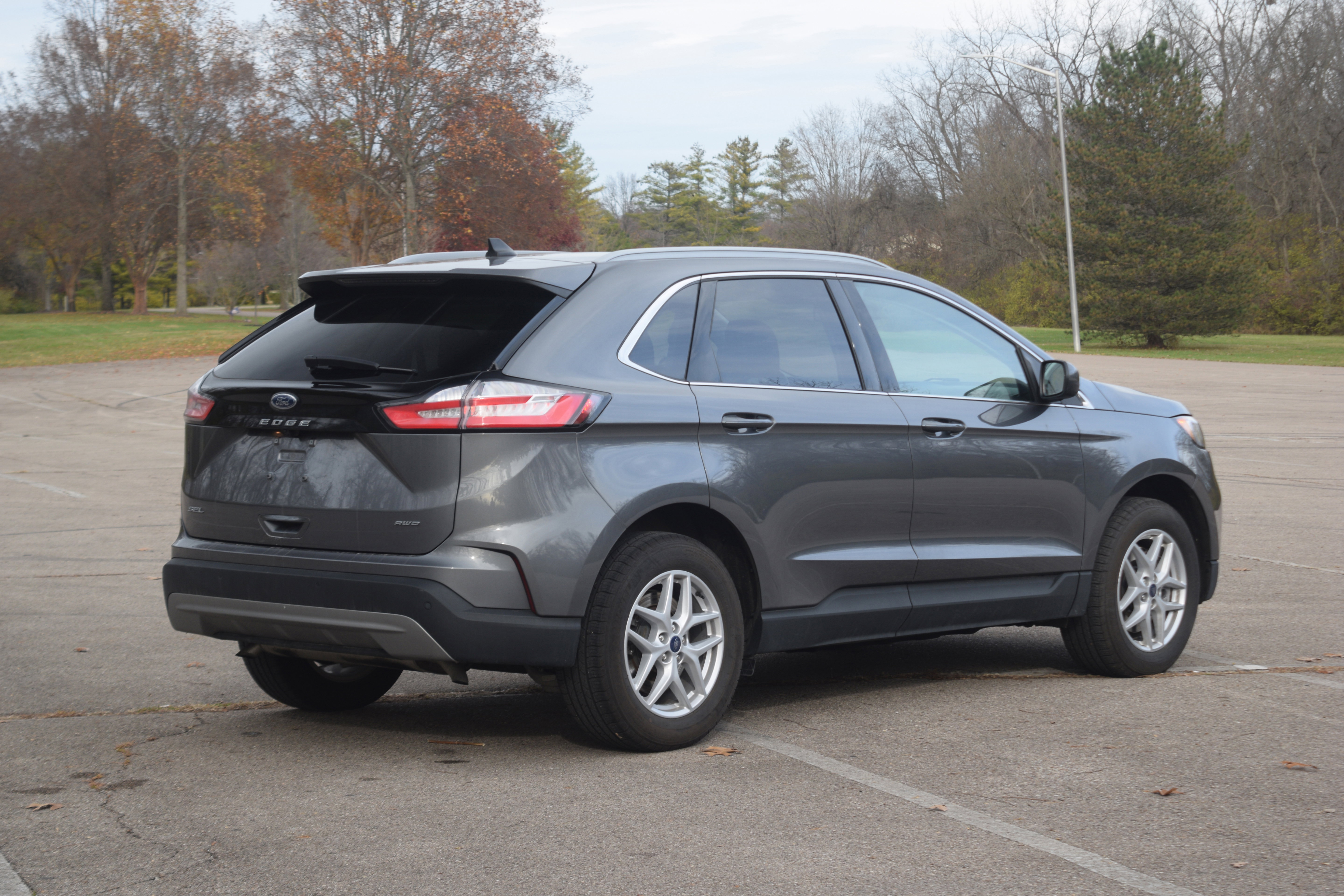Used 2022 Ford Edge SEL w/ Convenience Package image 24