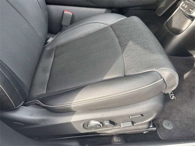 Used 2024 Genesis GV60 Advanced image 26