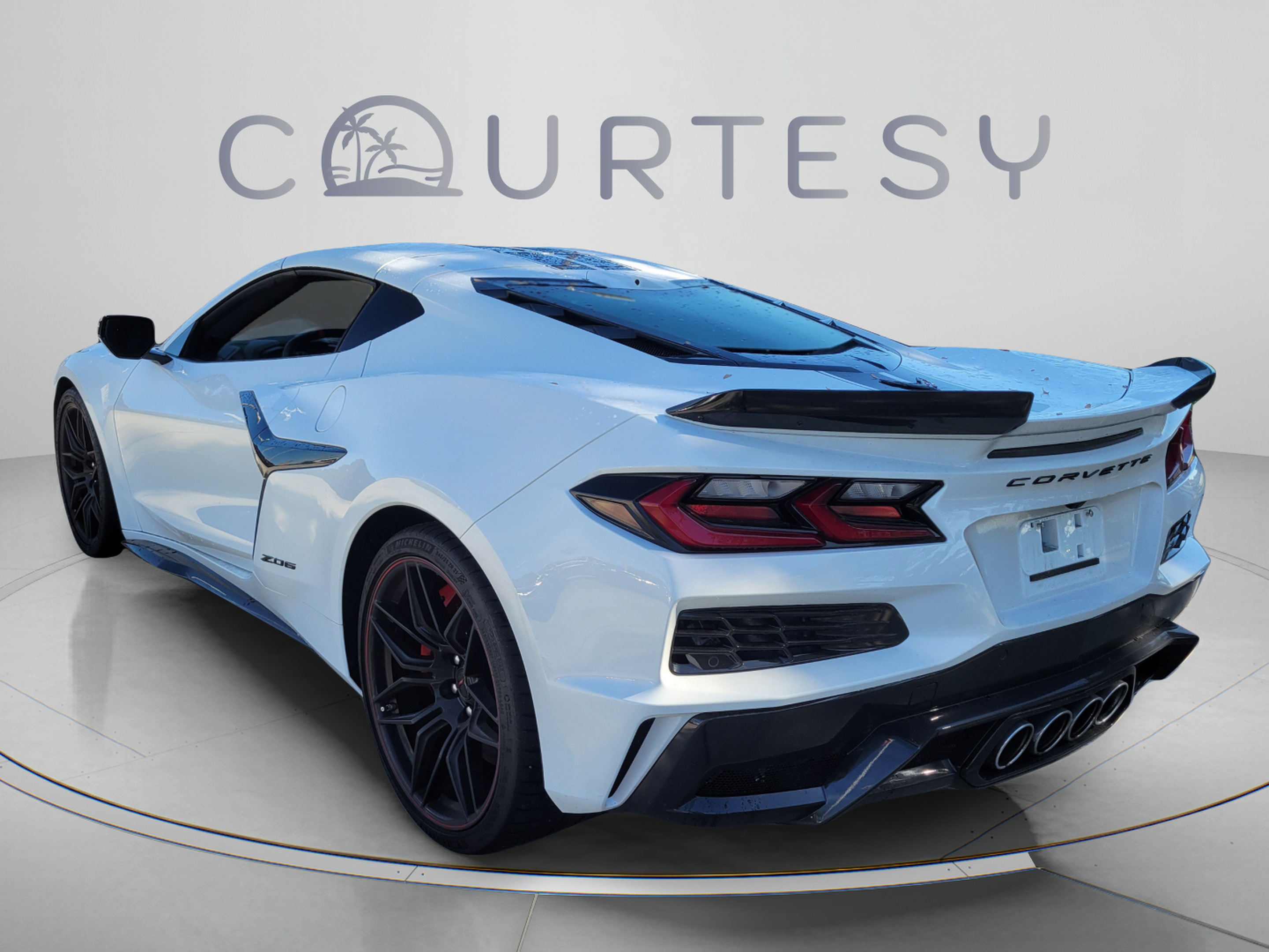 Used 2024 Chevrolet Corvette Z06 w/ Battery Protection Package RWD image 2