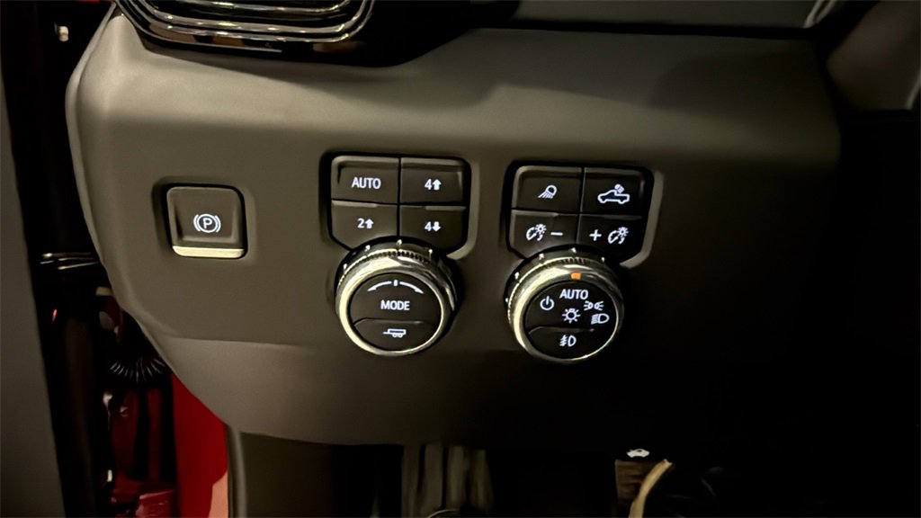 Used 2023 GMC Sierra 1500 AT4 w/ AT4 Preferred Package image 33