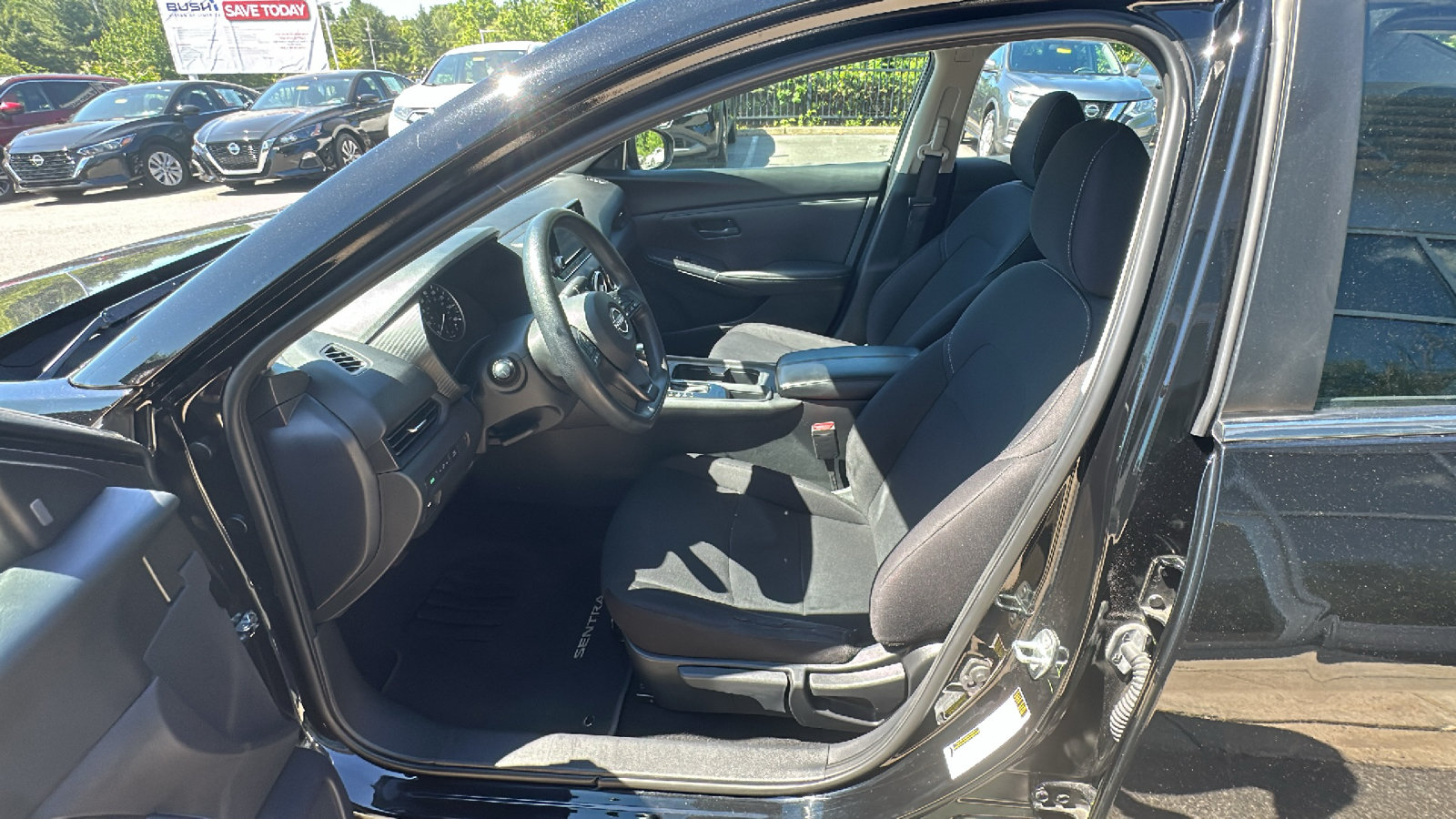 Used 2024 Nissan Sentra S FWD image 11