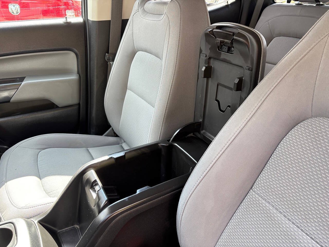 Used 2018 Chevrolet Colorado W/T w/ Custom Special Edition RWD image 14