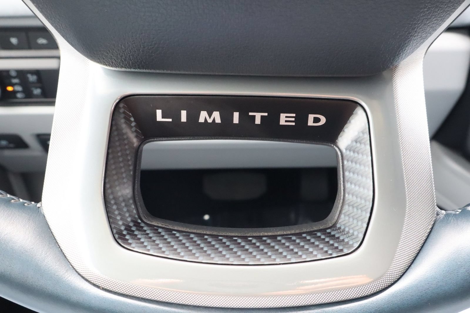 Used 2024 Ford F250 Limited w/ FX4 Off-Road Package AWD/4WD image 26