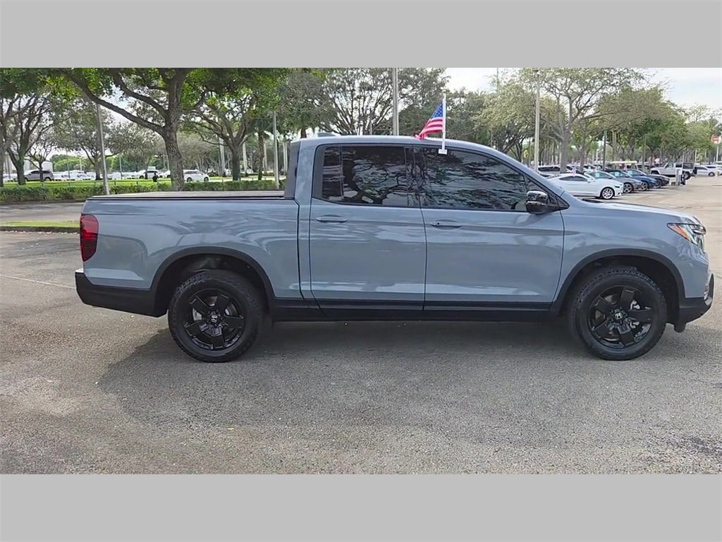 Used 2025 Honda Ridgeline Black Edition image 38