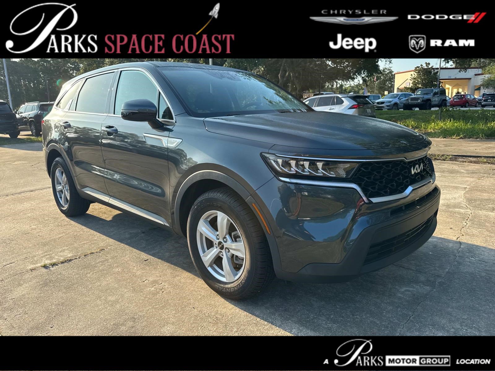 Used 2023 Kia Sorento LX