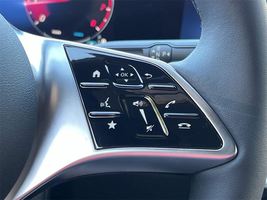 Certified 2025 Mercedes-Benz GLA 250 4MATIC image 29