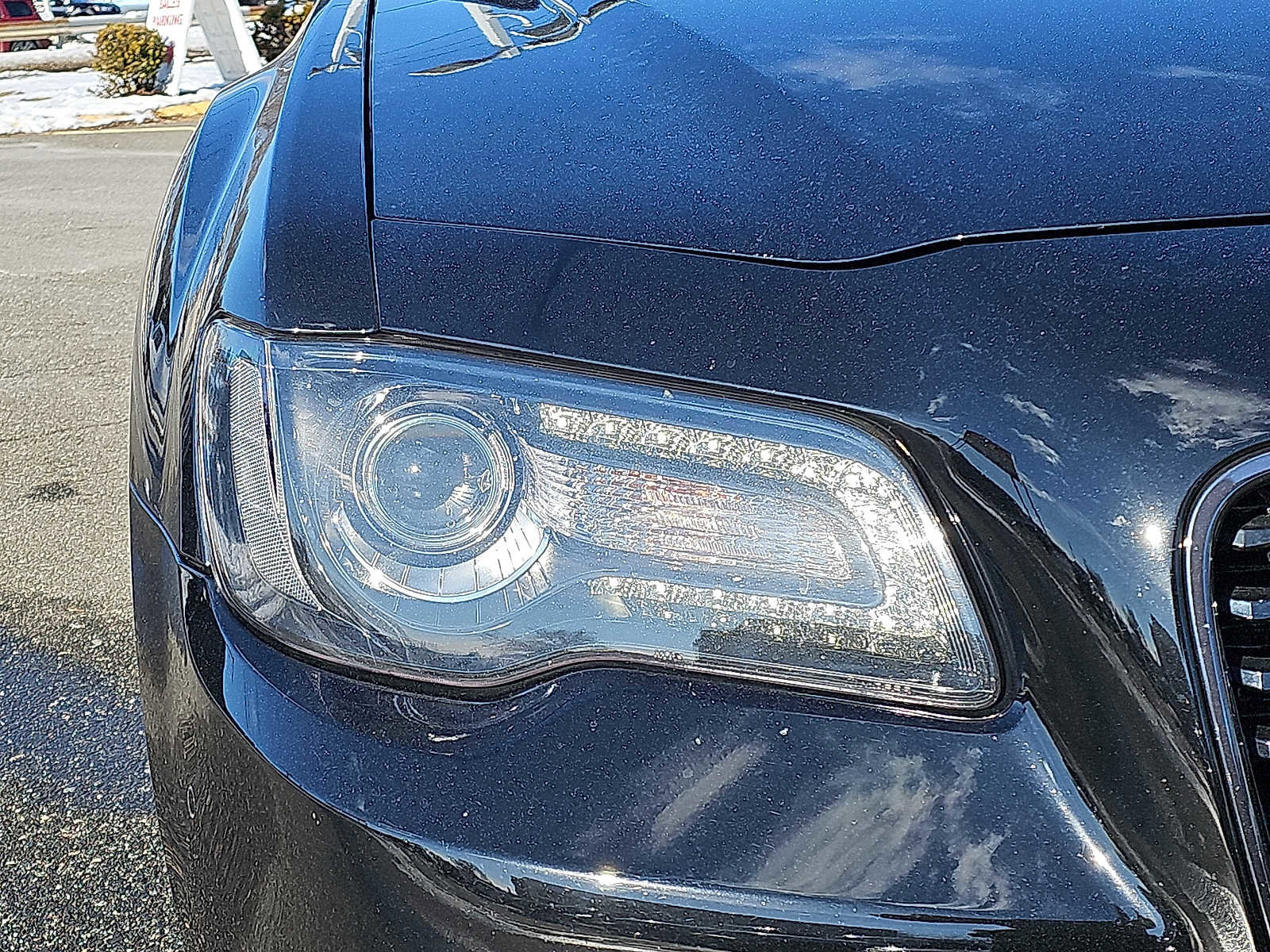 Used 2023 Chrysler 300 Touring L w/ Comfort Group image 9