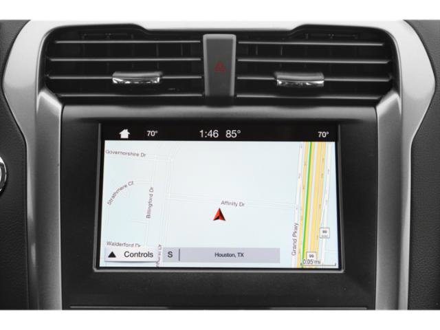 Used 2020 Ford Fusion SE FWD image 16