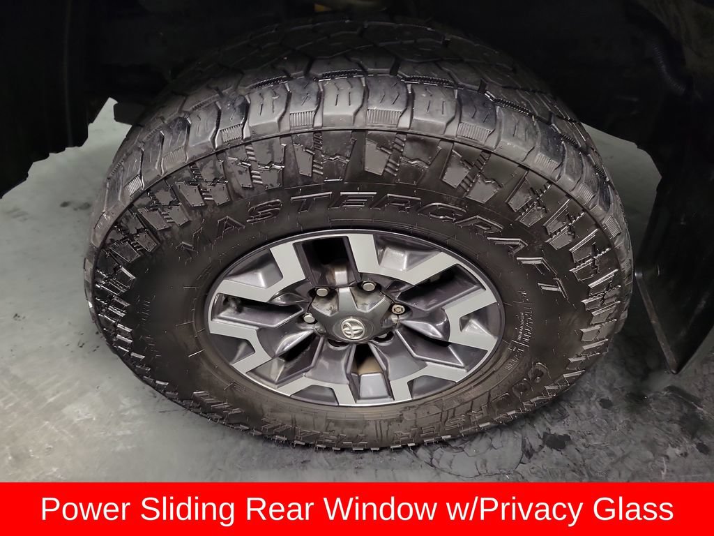 Used 2019 Toyota Tacoma TRD Off-Road AWD/4WD image 13
