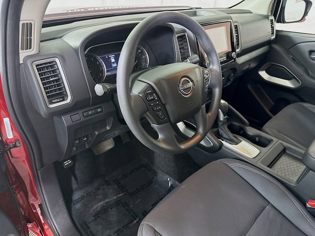 Used 2024 Nissan Frontier SV w/ Tow Package image 19