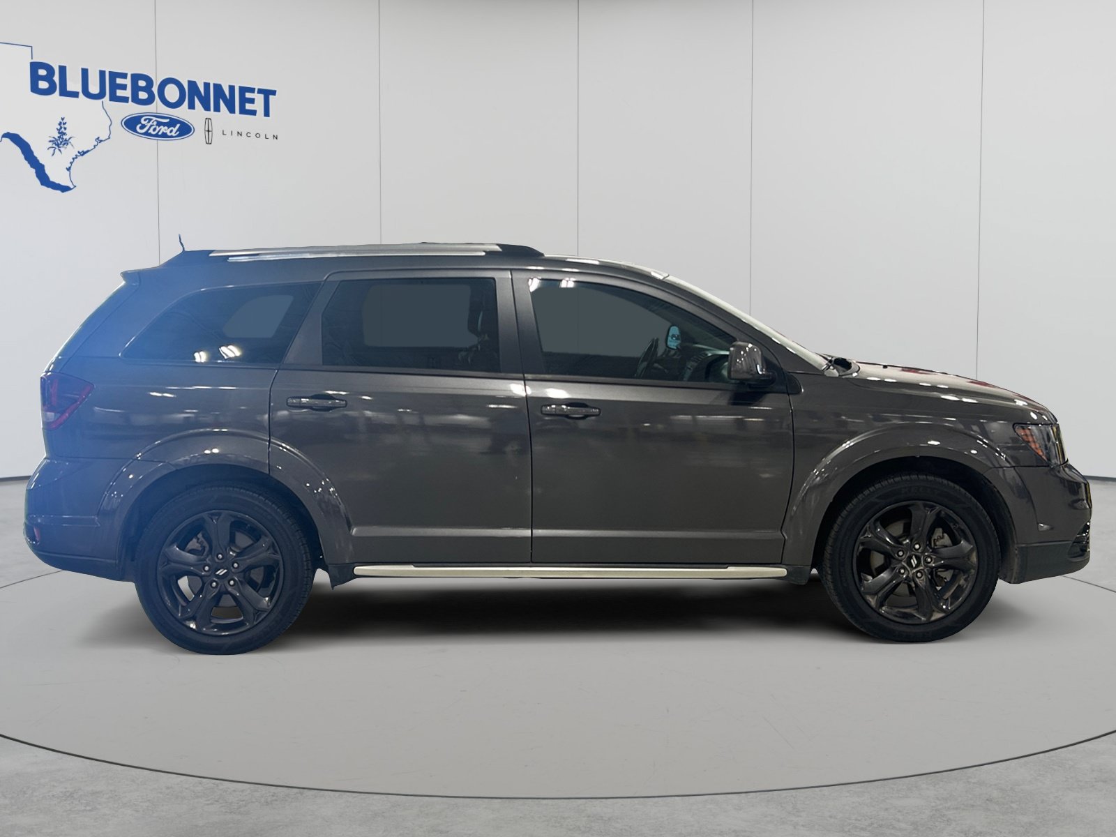 Used 2019 Dodge Journey Crossroad w/ Navigation Group FWD image 4