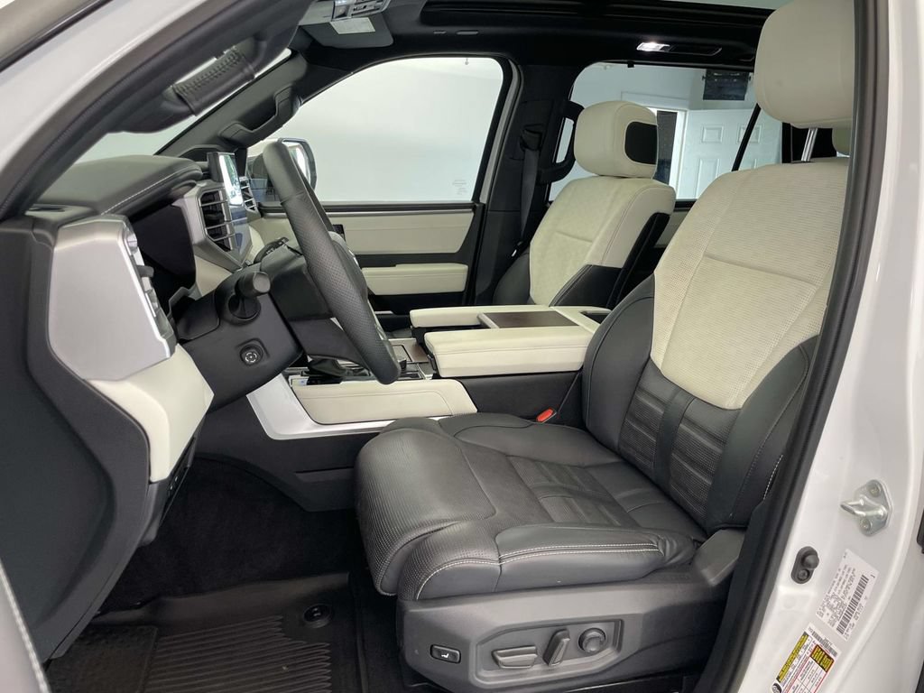 Used 2023 Toyota Sequoia Capstone AWD/4WD image 5