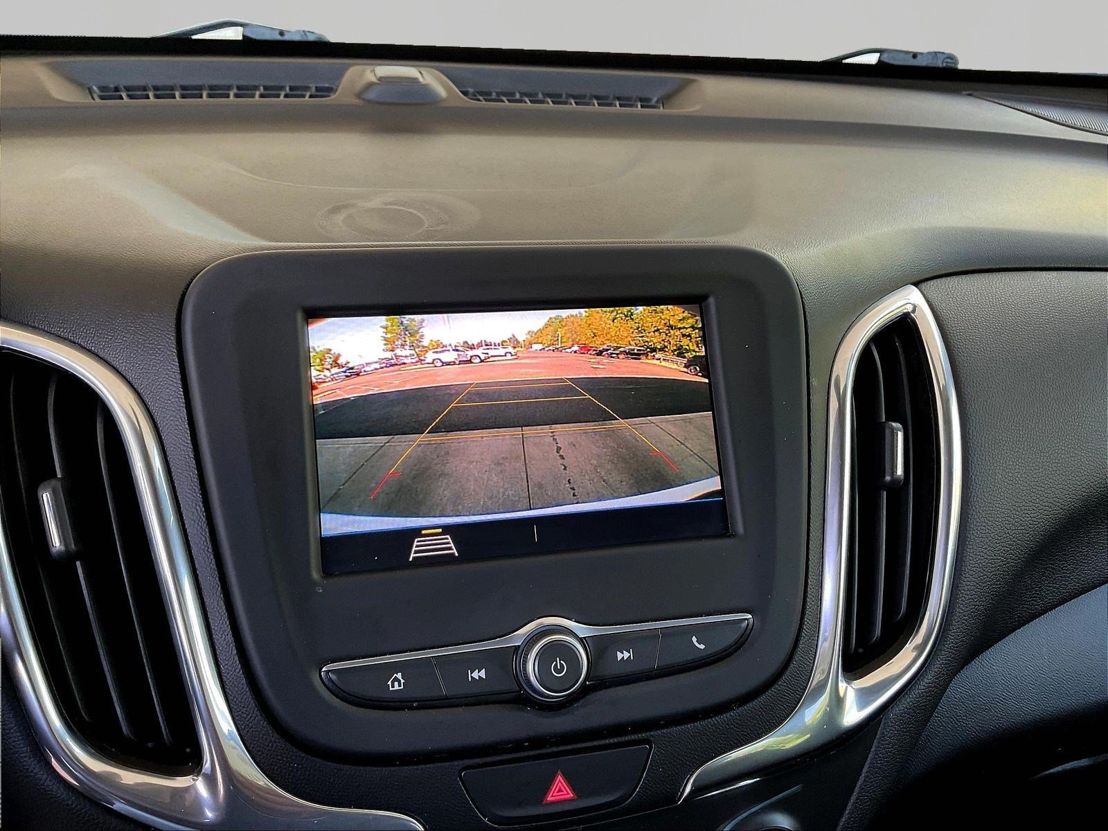 Used 2020 Chevrolet Equinox LT w/ Driver Convenience Package FWD image 14