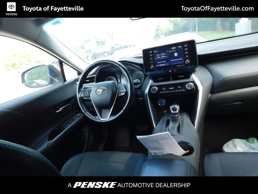 Certified 2022 Toyota Venza LE AWD/4WD image 6